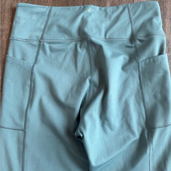 Victoria’s Secret Leggings with pockets. Women’s size 14, green in color. - Picture 5 of 7